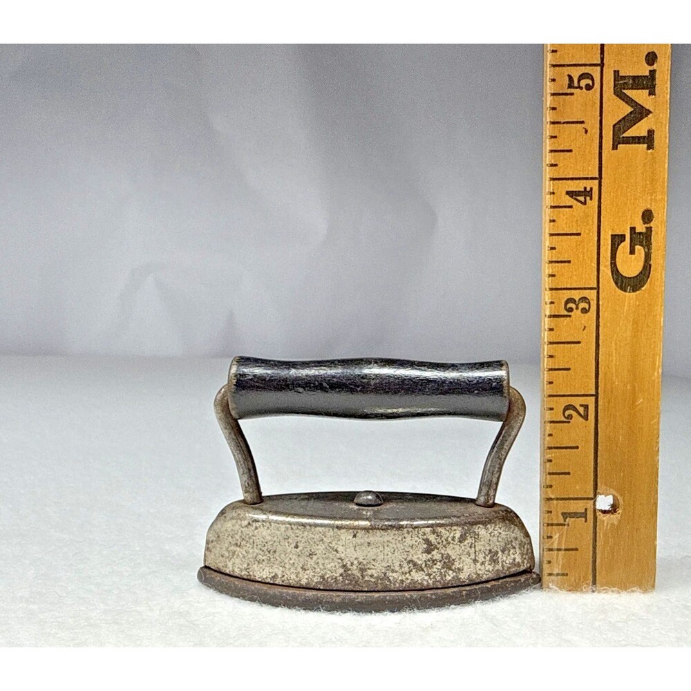 Small Sad Iron Black Wood Handle Miniature Flat Iron Primitive Decor Antique - Picture 7 of 10